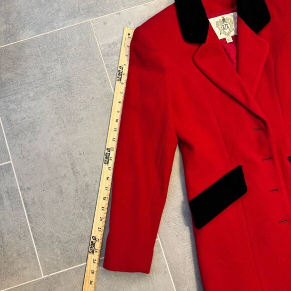 VTG RZR Red Wool Jacket Riding Equestrian Longline Black Velvet Trim MadeRomania - Picture 12 of 13